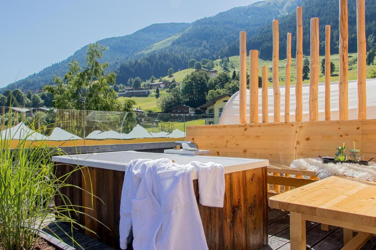 Hotel Sonnberg Saalbach-Hinterglemm Exterior photo