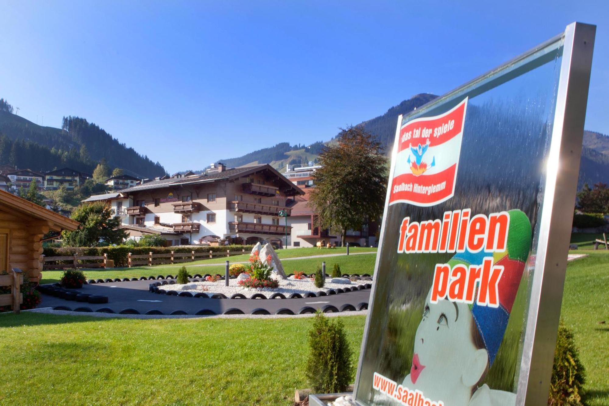 Hotel Sonnberg Saalbach-Hinterglemm Exterior photo