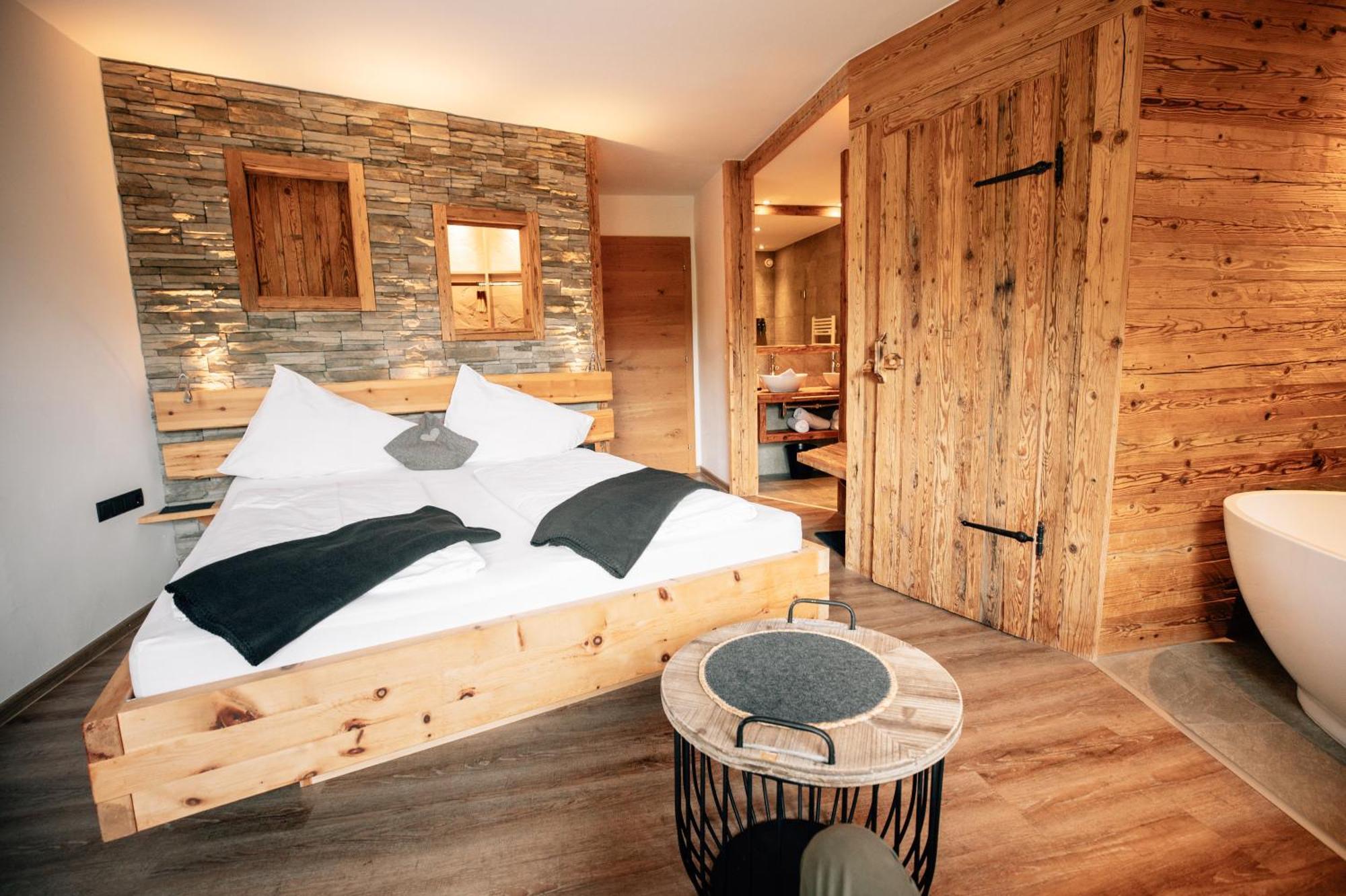 Hotel Sonnberg Saalbach-Hinterglemm Exterior photo